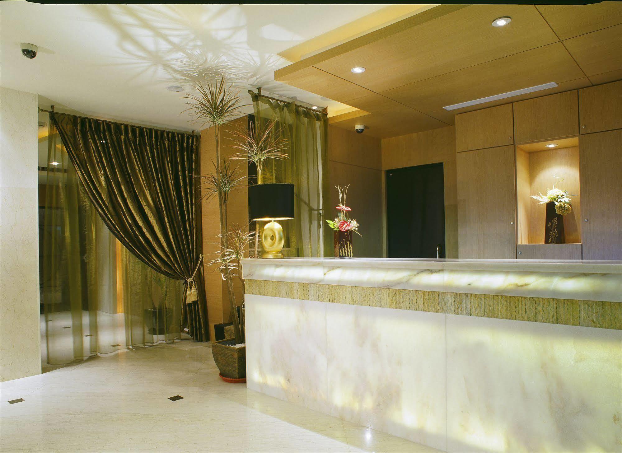 Alper Motel Taipei Extérieur photo